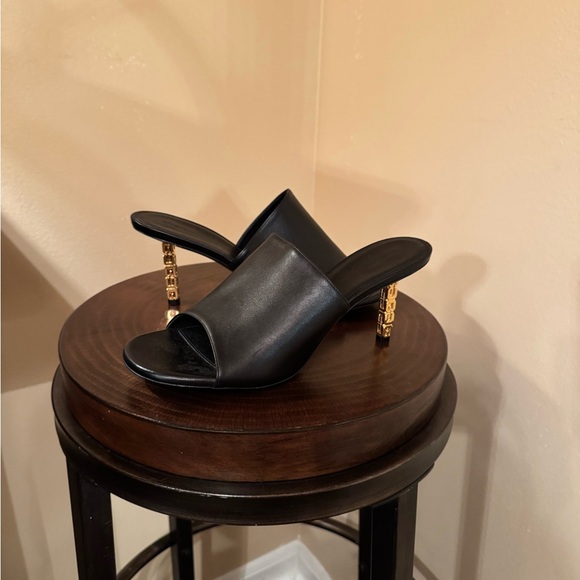 Givenchy G Cube Leather Mules Brand New Sheer Elegance - Picture 2 of 8